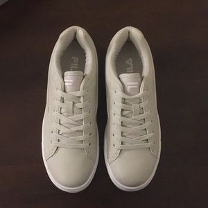 Fila Smokescreen Low Sneakers. Brand new. Size 8. NWT Fila Smokescreen Low Sneakers. Brand new. Size 8. NWT